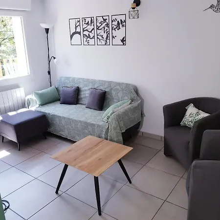 Bas-en-basset, Haute-loire, Maison Et Jardin Atypique Pleine Nature * Bas-en-Basset